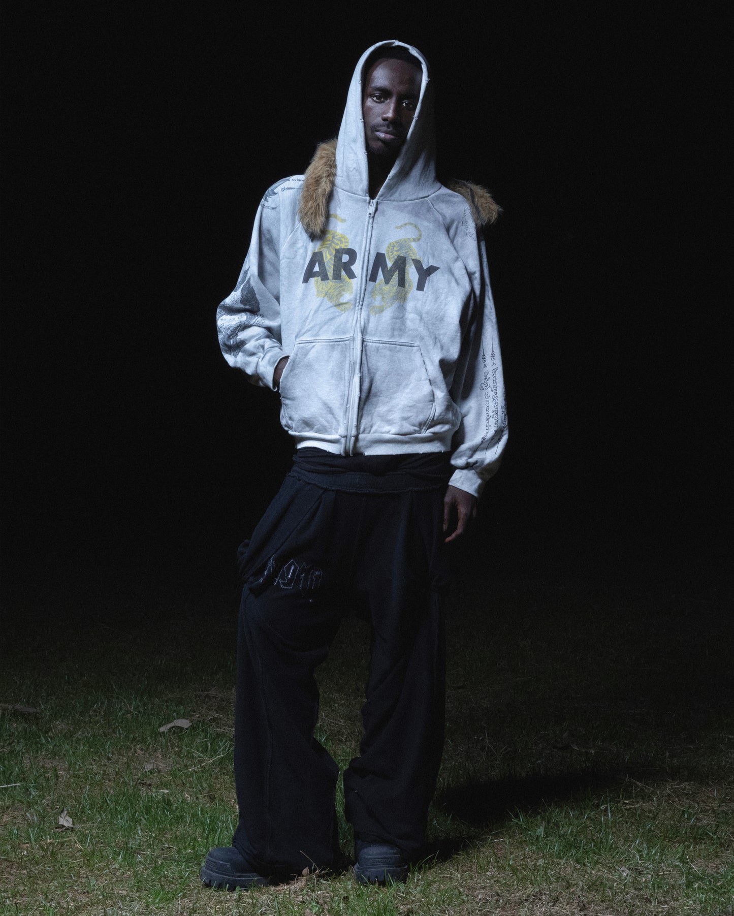 SHOOT + UNCM SAK YON ARMY ZIP UP