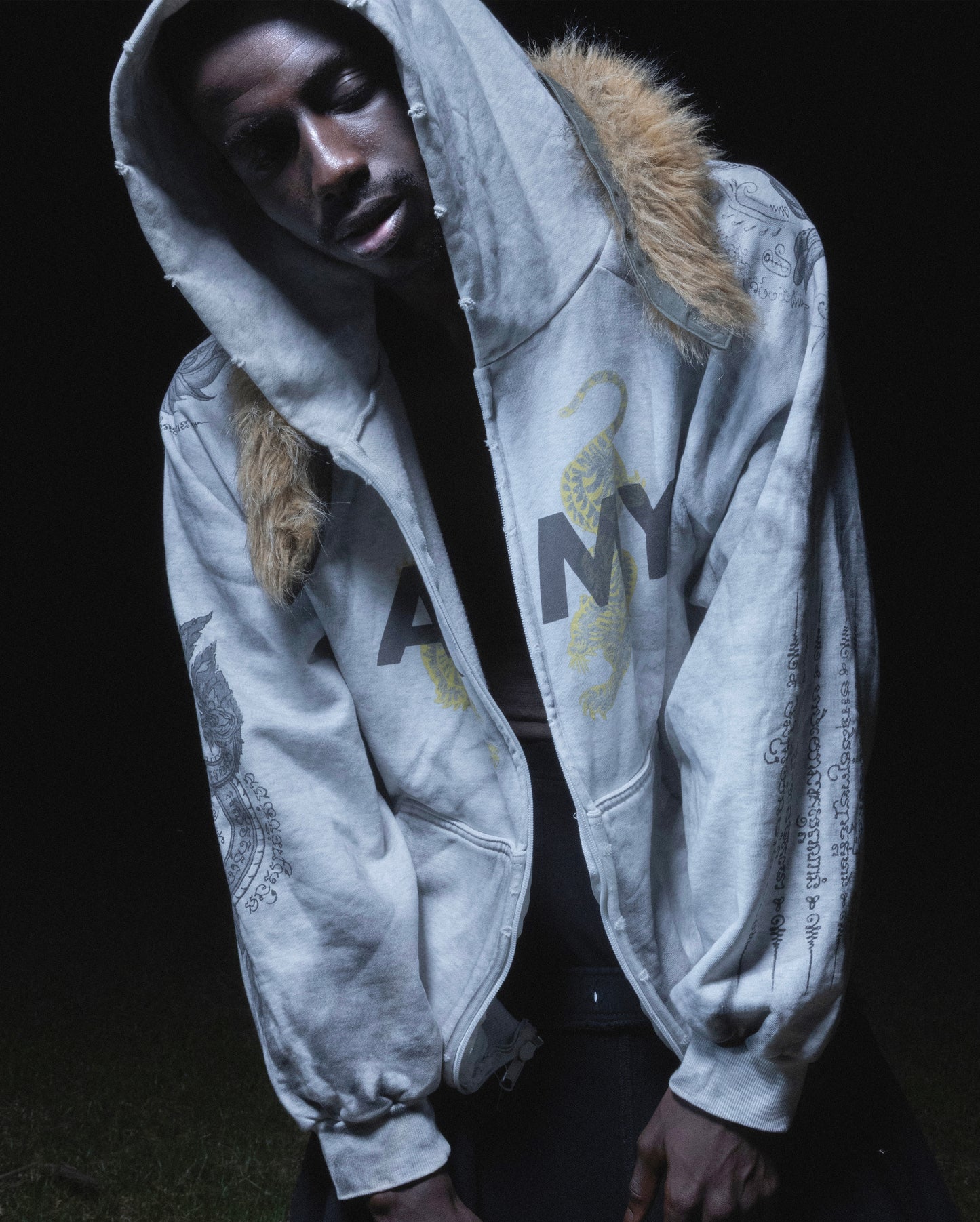 SAK YON ARMY ZIP UP (STUDDED)